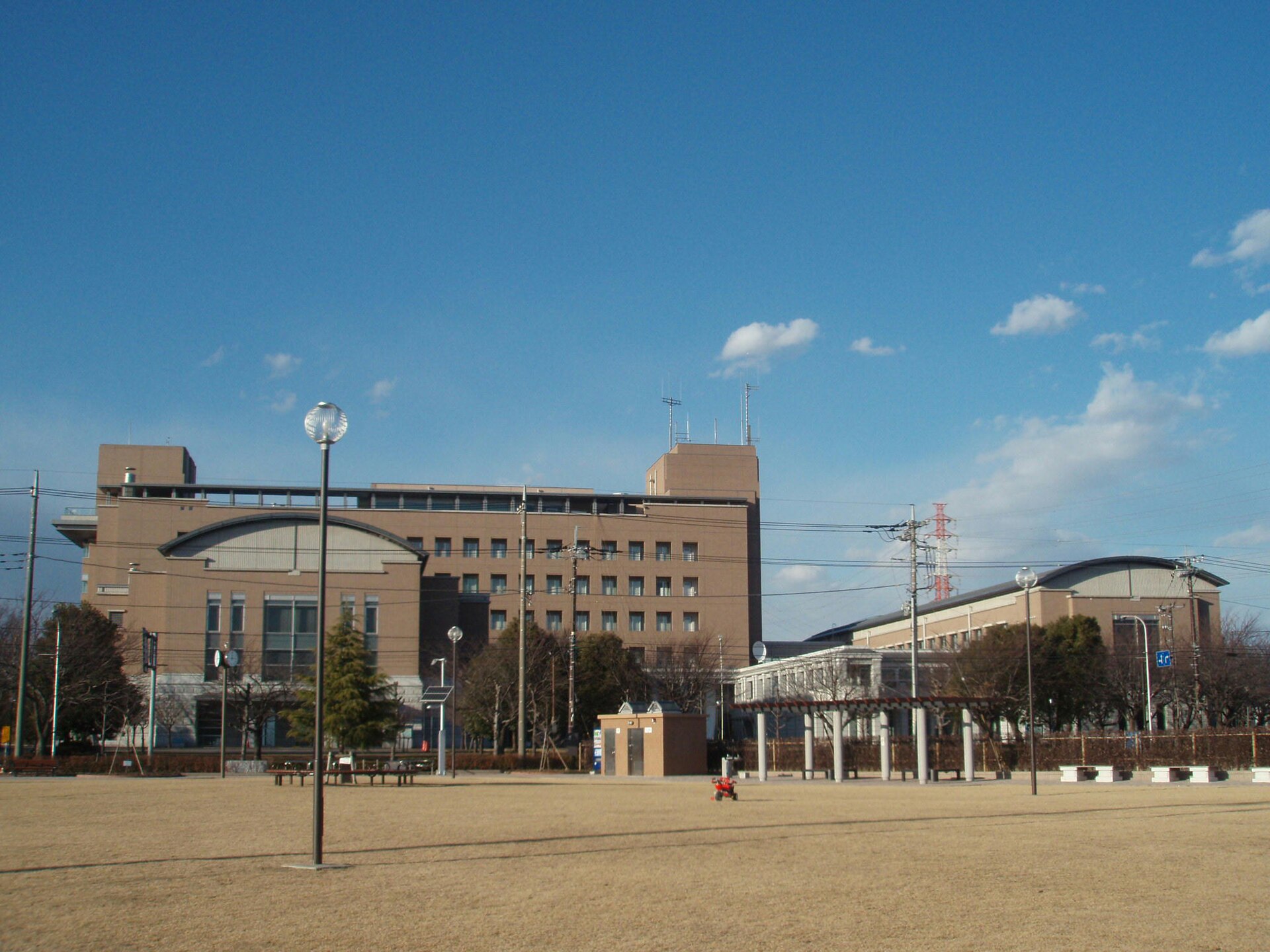 綾瀬市の市役所