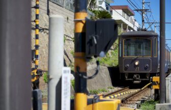 Enoden Type 20 train near Kamakura-Koko-Mae Station