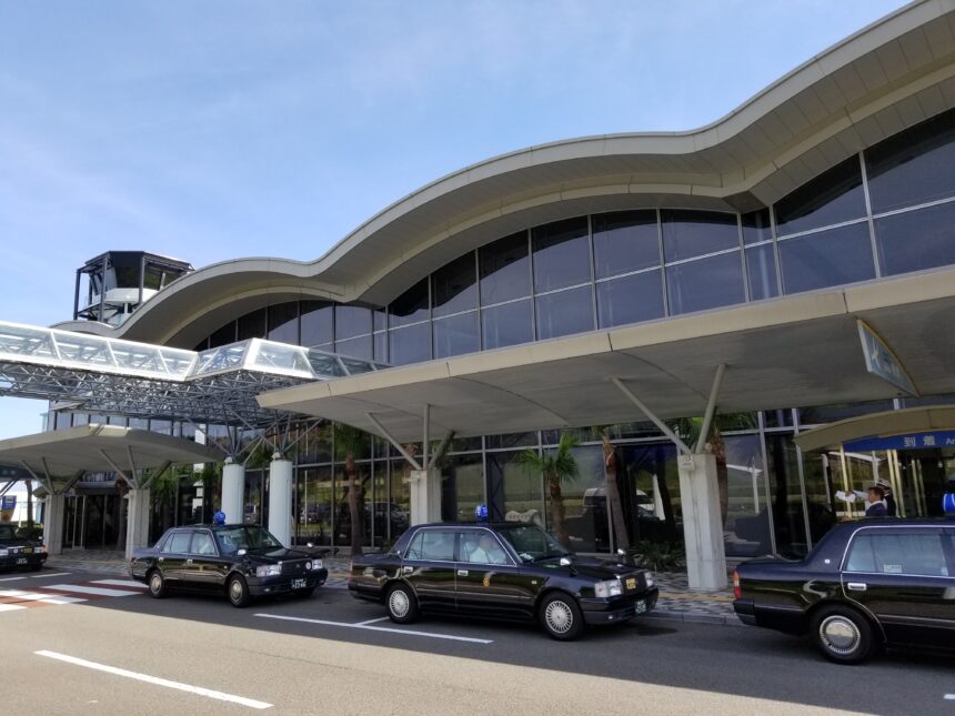 Terminal building at Nanki Shirahama Airport