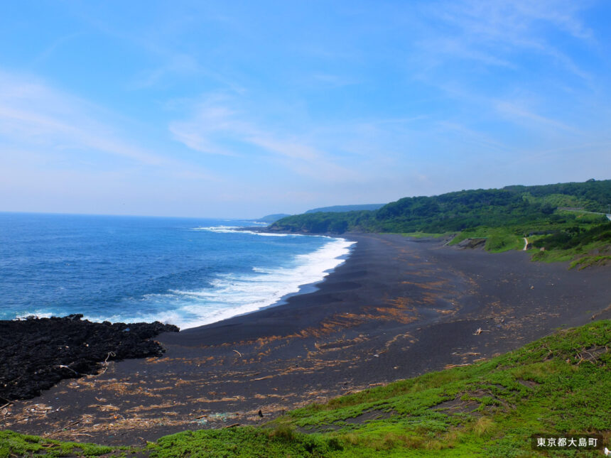 Black sand at Suna-no-hama on Izu Oshima