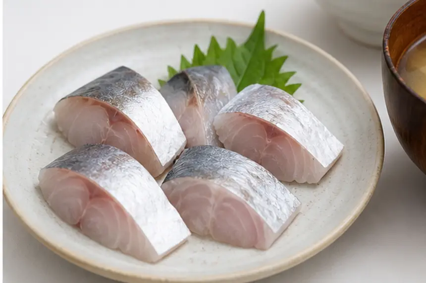 魚の切り身とぶつ切りのイメージ