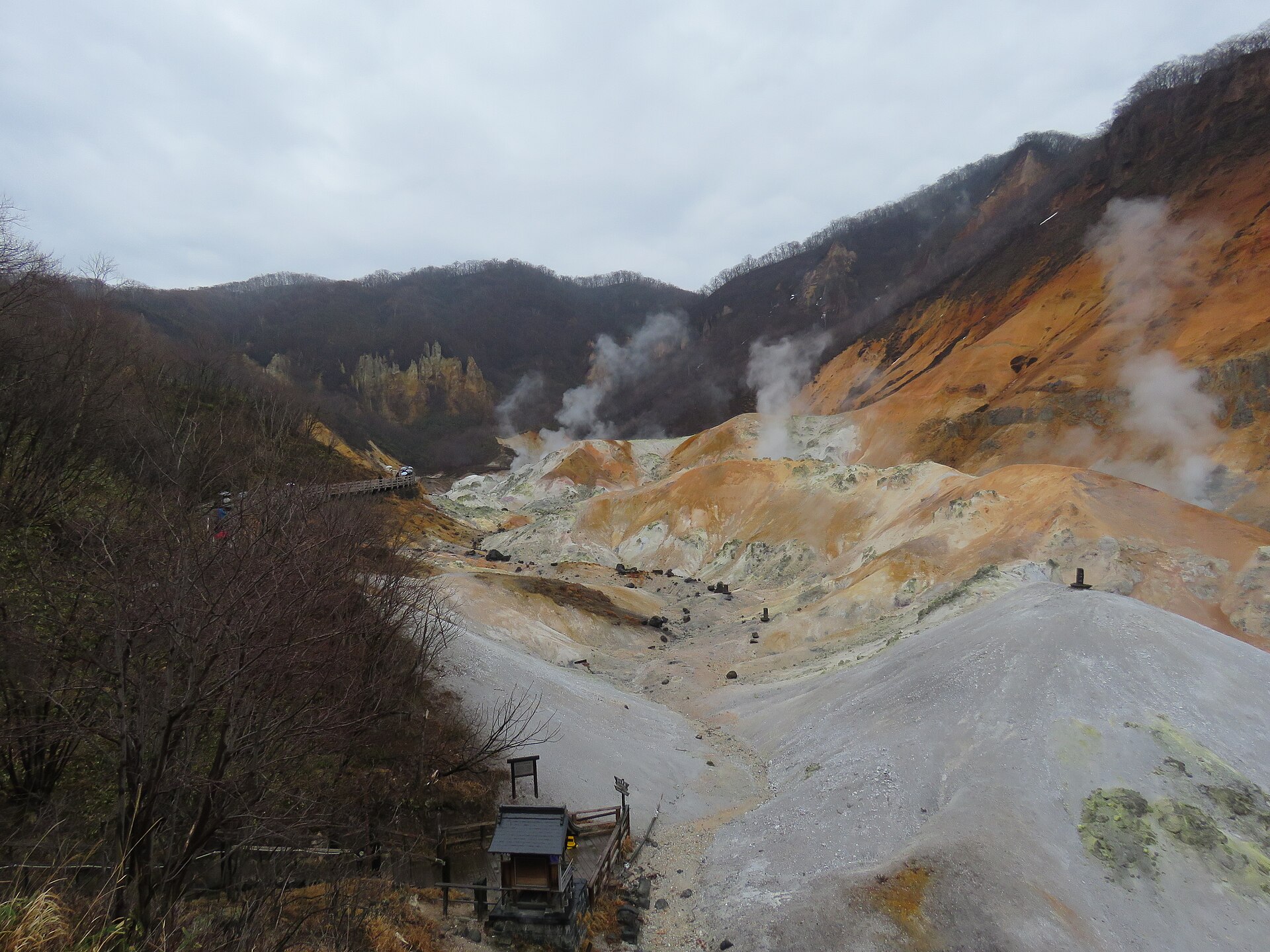登別市・登別温泉地獄谷のメインビジュアル