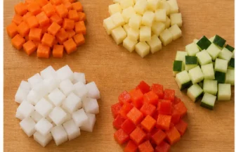 にんじん・じゃがいも・大根・きゅうり・パプリカをさいの目切りにしたイメージ