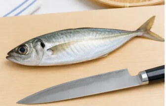 三枚おろし前の魚のイメージ