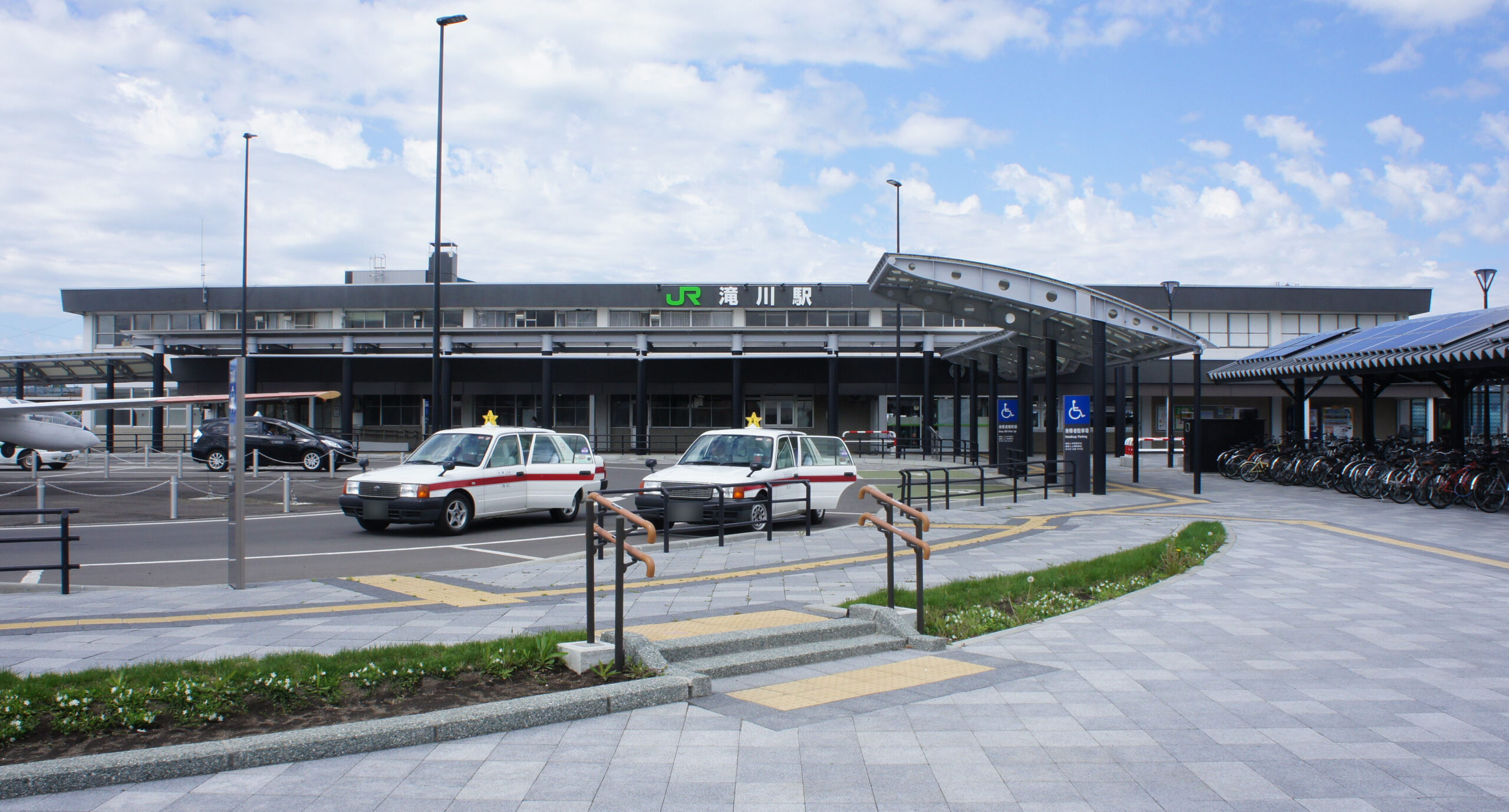 滝川駅の外観