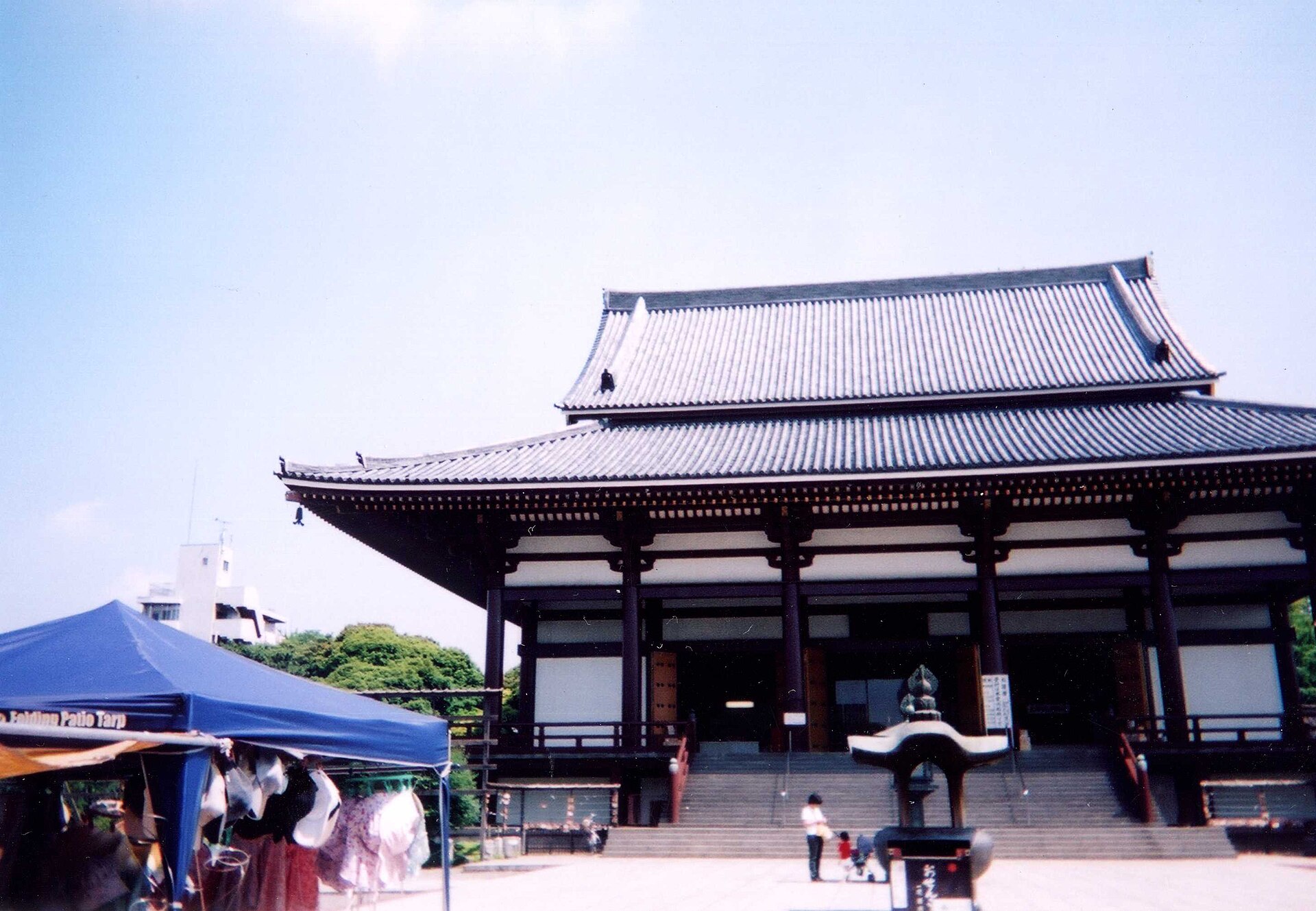足立区の西新井大師の本堂