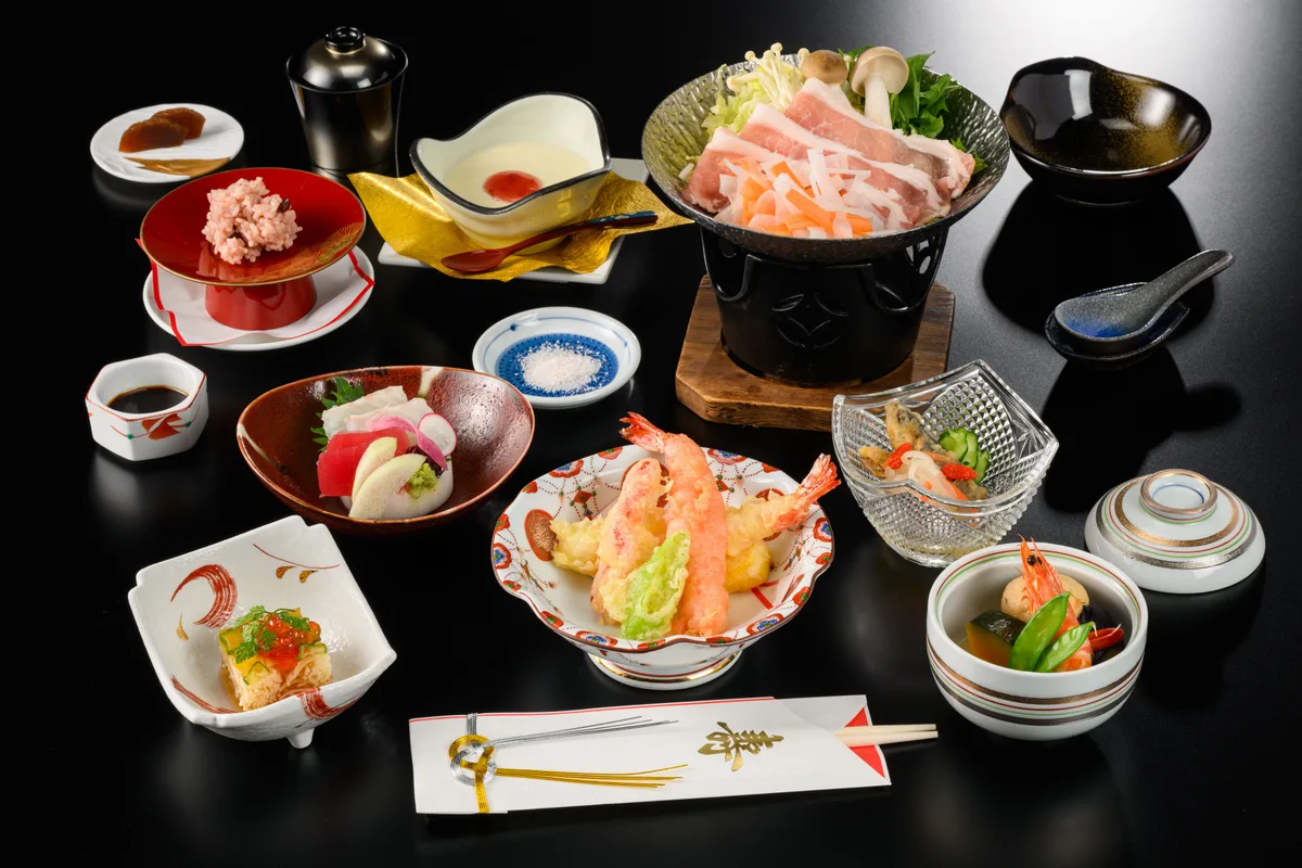 ホテルアジール・奈良 日本料理 かがりやのお祝い御膳