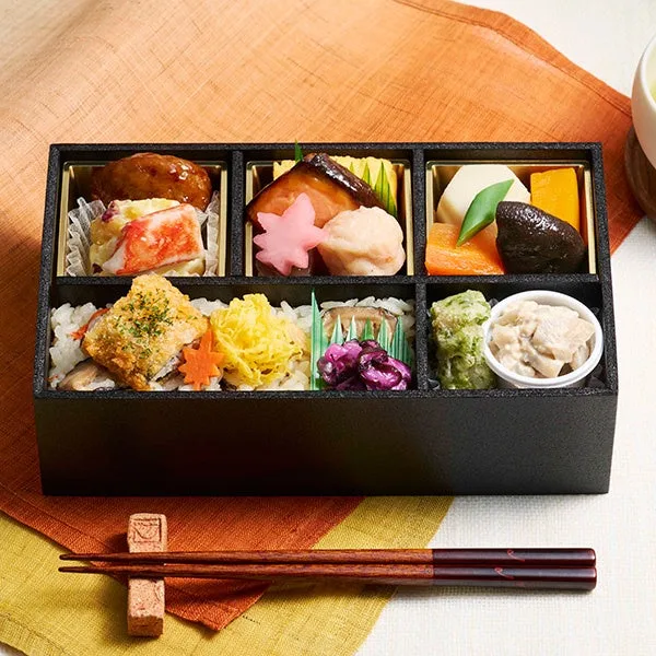 松坂屋上野店で販売した日本料理 なだ万の季節御膳「秋のおとずれ」