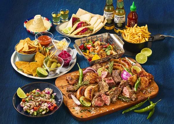 ARK HILLS SOUTH TOWER ROOFTOP LOUNGEのカジュアル・メキシカンBBQ