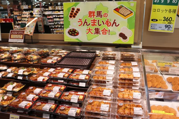 焼きまんじゅうなど「上州名物コーナー」を展開