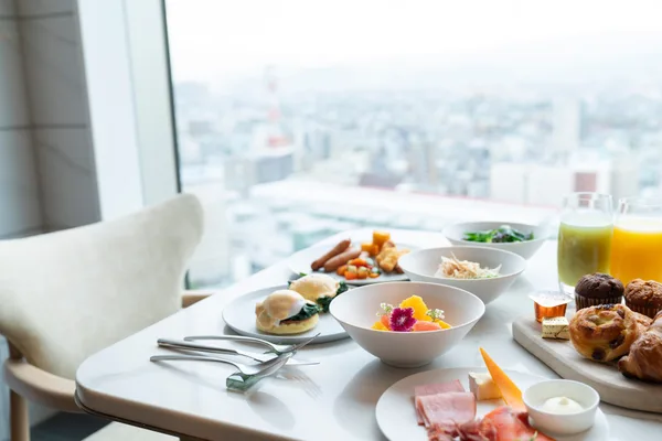 朝食ビュッフェ(イメージ)