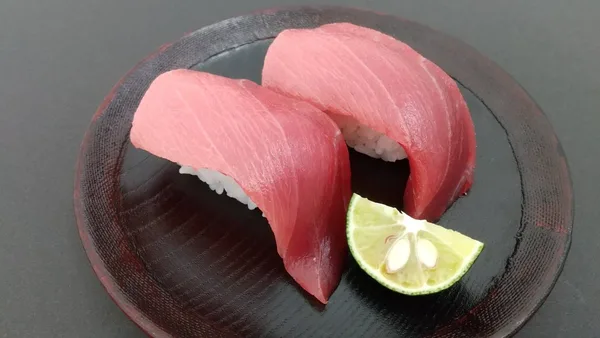 京まぐろのにぎり寿司