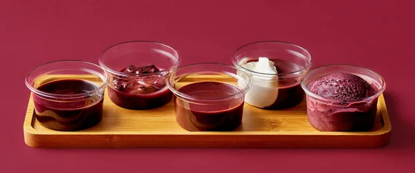 食べ比べに用意される5種類のアサイー
