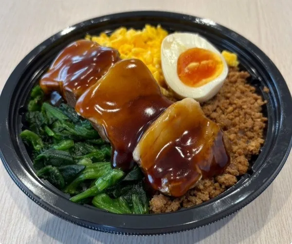 大分・中津「あかとら」角煮丼（1人前）1,512円［『第4回 阪神丼フェス』限定］