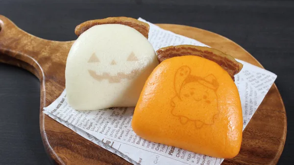 ハロウィン限定角煮まんじゅう2種