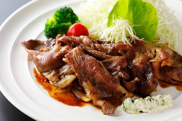 日本料理「KATO'S DINING & BAR」『いわて短角牛生姜焼き御膳』¥6,000 ※サービス料別