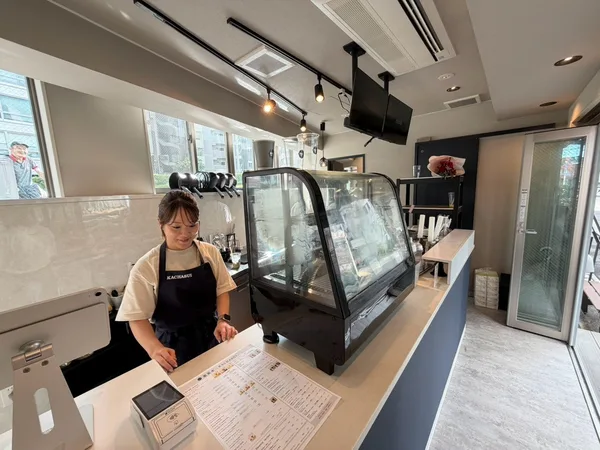 果茶水の注文カウンター