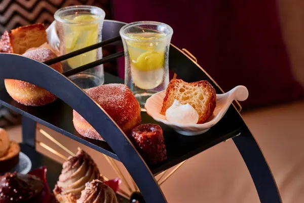秋のアフタヌーンティーのスイーツ