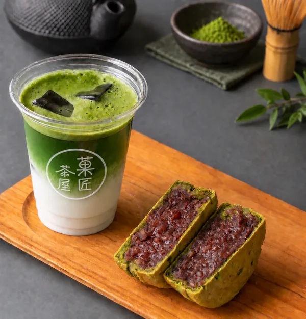 大判焼と濃い抹茶ラテセット