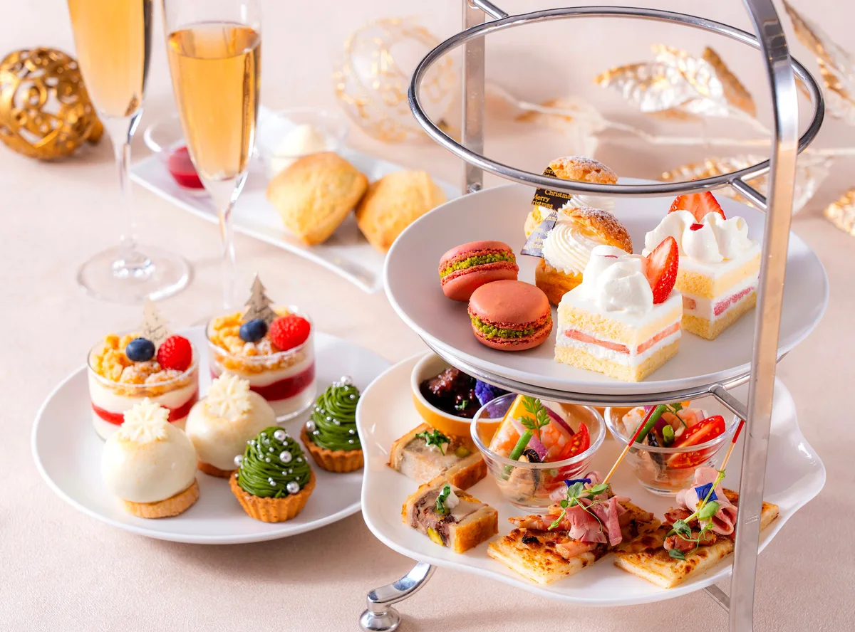 京王プラザホテルのクリスマスアフタヌーンティーのお知らせに掲載された画像