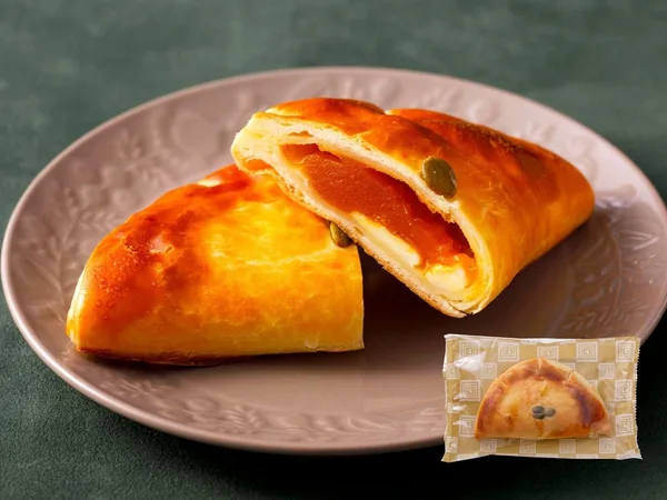 国産かぼちゃとクリームチーズのパイ/税込389円