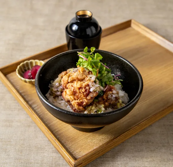 特製旨味唐揚げ丼