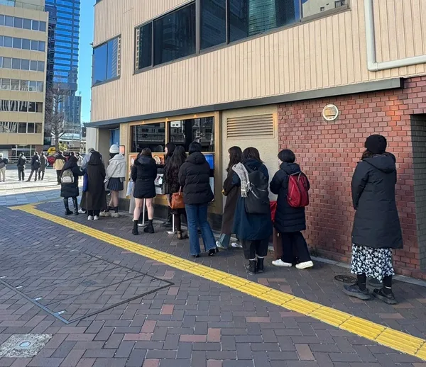 サムジョ 新橋1号店での日常風景
