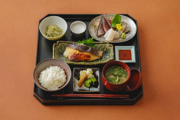 京の魚屋 刺身定食