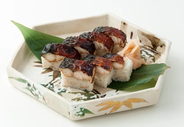 焼鯖寿し
