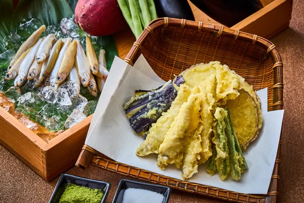 わかさぎと東京野菜の天麩羅を紹介する節に掲載された画像