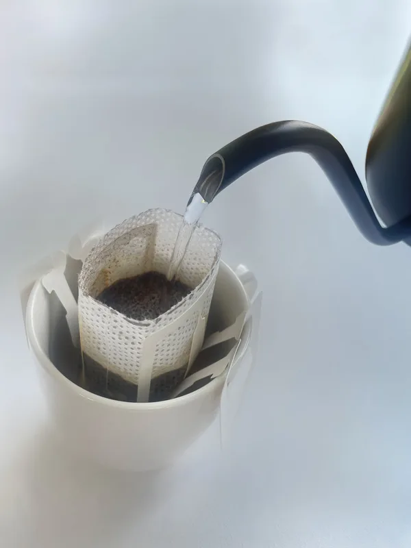 ドリップ式カフェオレテイストの抽出イメージ
