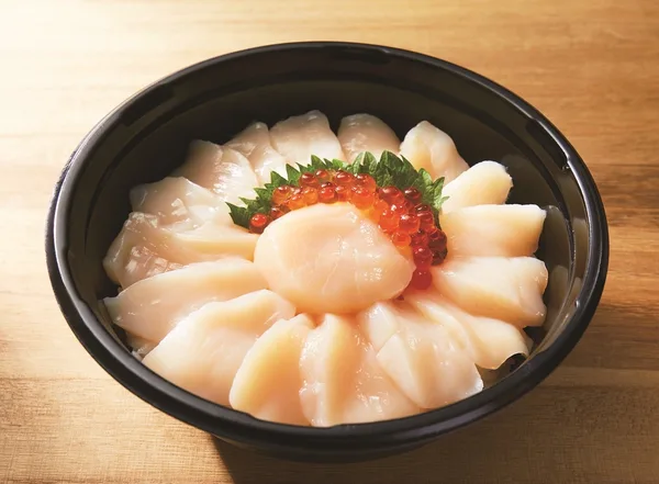 ＜さるふつまるごと館＞猿払ほたて丼