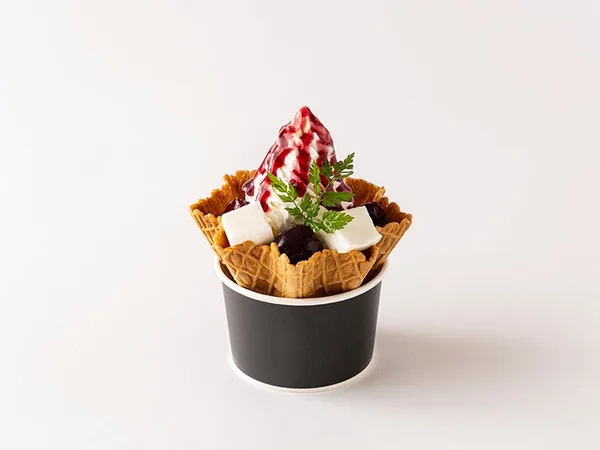 火藍の特製チェリーケーキボウル