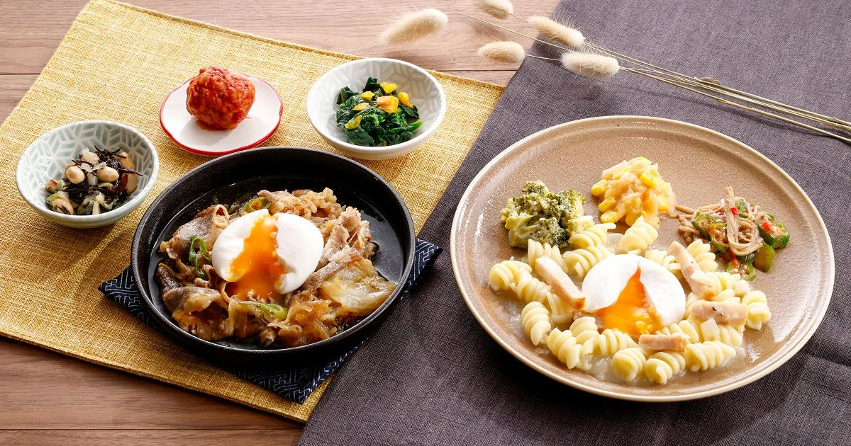 ナッシュのお月見限定メニュー2種、カルボナーラショートパスタと牛すき