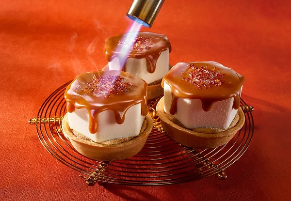 キャラメルフォンデュ・チーズケーキ メルティクラウン
