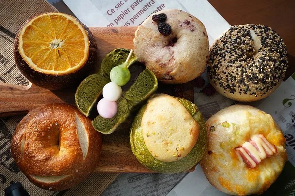 「専門店ならではの個性豊かなベーグルが揃う「8bagels.」」に掲載された画像