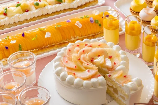 吉祥寺エクセルホテル東急の桃のショートケーキ