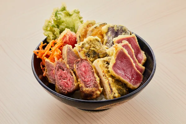 三よし限定レア天丼 ～うなぎと和牛と本鮪～