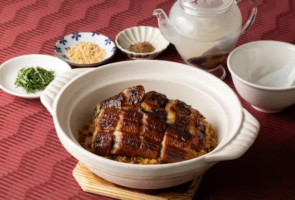 熊本県産うなぎを味わい尽くす、ひつまぶし風鰻炒飯