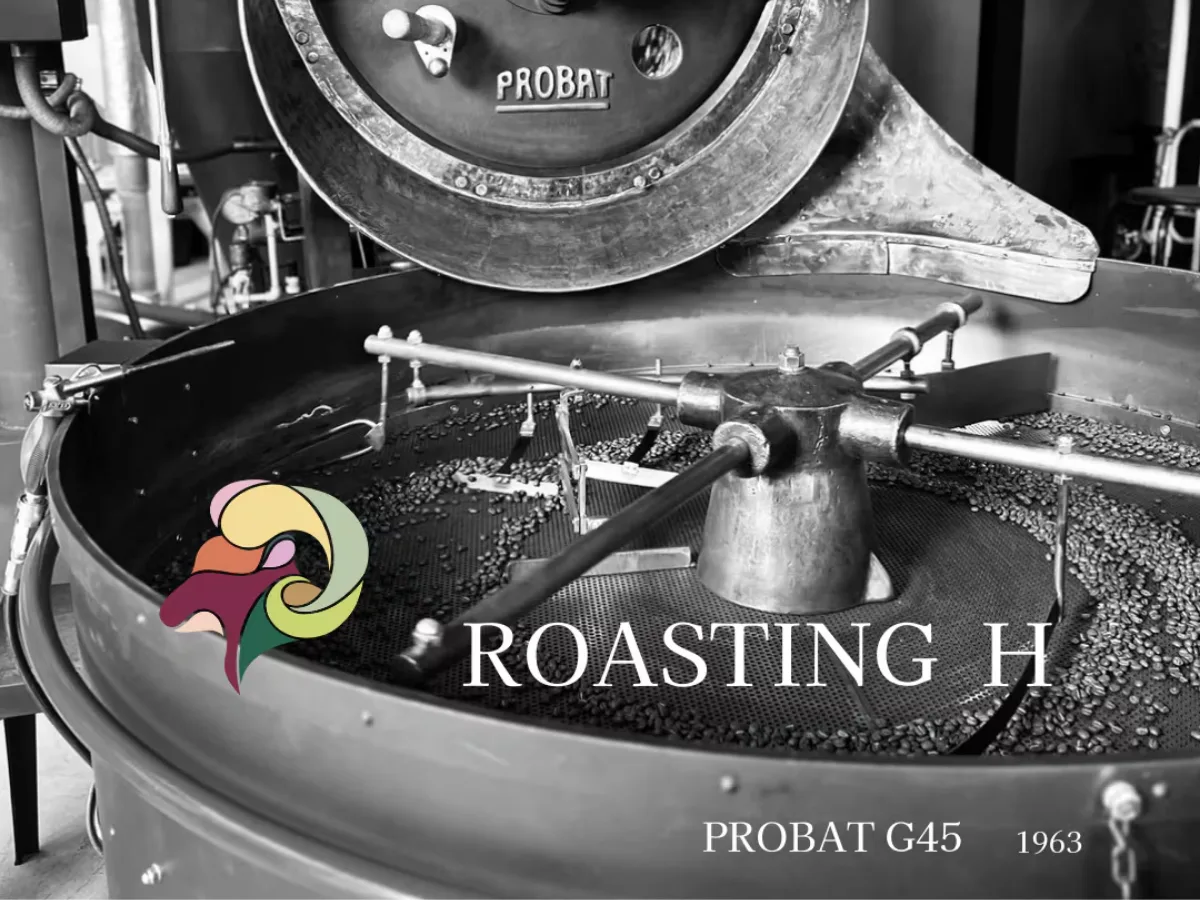 ROASTING Hのロゴとコーヒー焙煎機