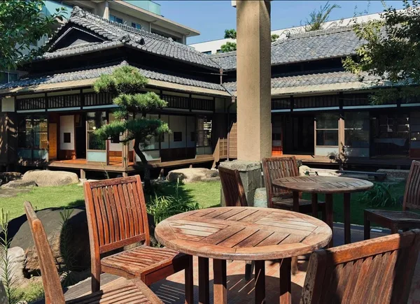 【SHUMOKU CAFE】お天気のいい日には、テラス席もおすすめです