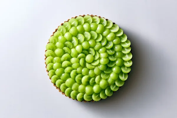 Tarte & Table by L’ASのシャインマスカット / チーズクリームのタルト