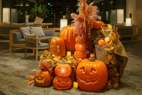 「ホテル館内もハロウィン仕様にーー」の節に掲載された画像