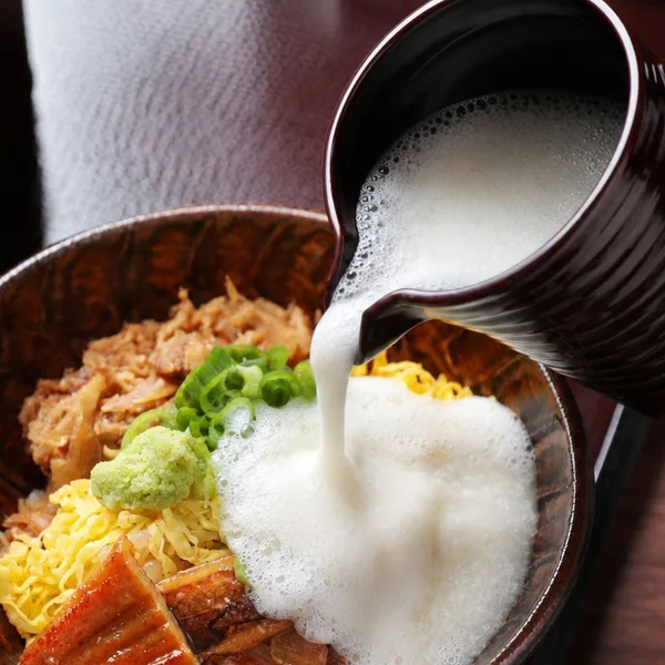 冷やしとろろの穴子ひつまめしの紹介に掲載された画像