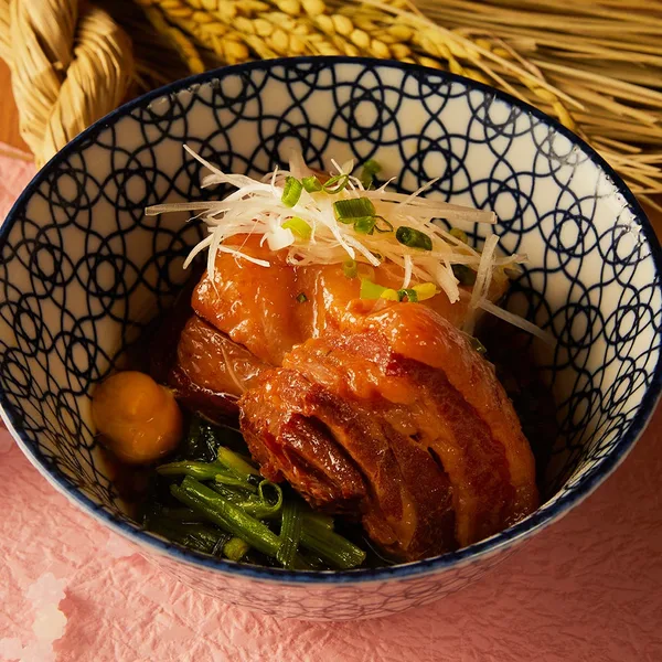 鳥居くぐりの豚角煮