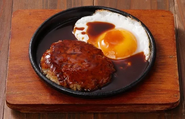 チキンハンバーグステーキエッグ