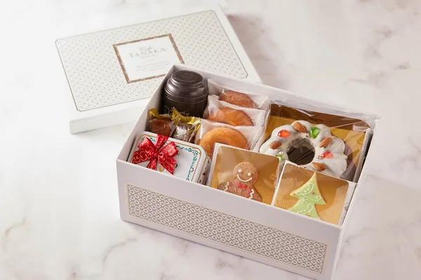 商品ラインナップの節に掲載された「スペシャルノエルBOX」の画像
