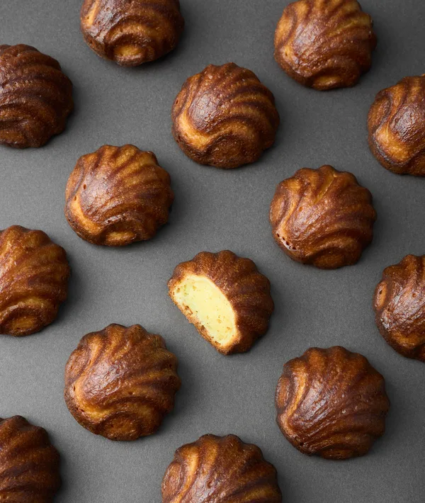 コロンと可愛いシェル型のバター餅