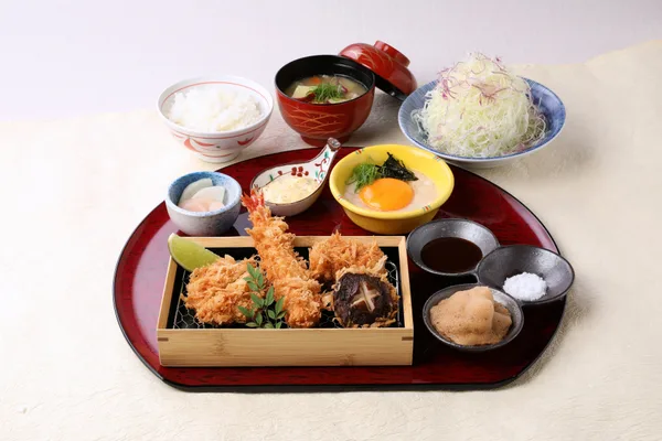 「秋の彩り膳」 税込2,820円