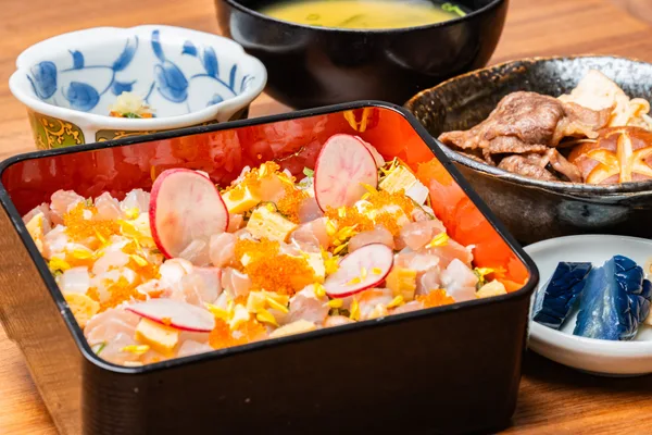 太宰府 いい乃じの海鮮ちらし寿司御膳